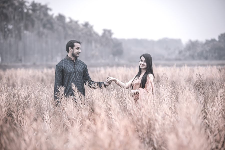 Fotógrafo de casamento Zakir Hossain (canvasofcolor). Foto de 25 de fevereiro 2021