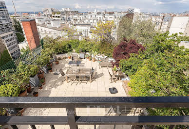 Apartment with terrace 1