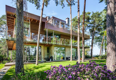 Villa with garden and terrace 2