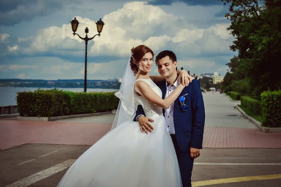 Fotografo di matrimoni Anton Bronzov (bronzov). Foto del 25 ottobre 2019