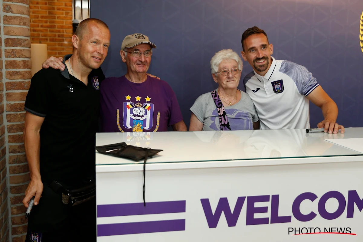 Icoon kondigt aan dat hij nog eens afzakt naar een match nadat hij bij Anderlecht werd buitengezet