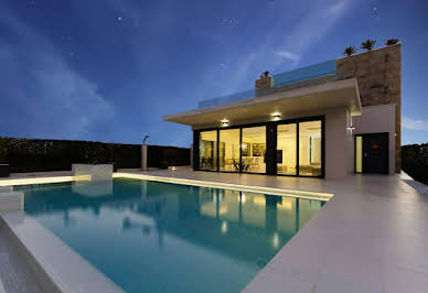 Villa with pool 17