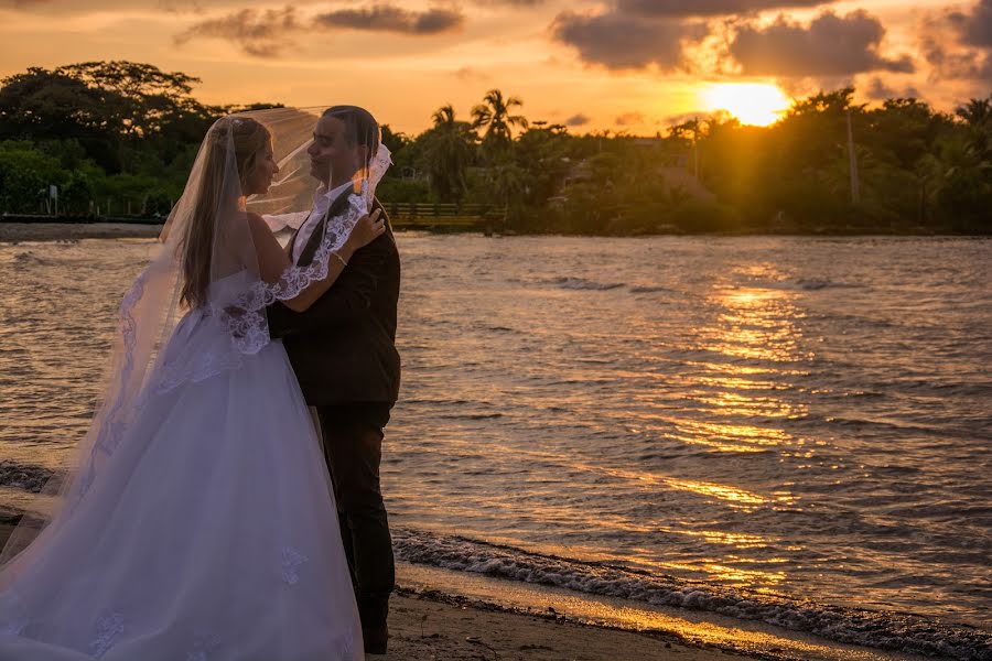 Huwelijksfotograaf Esteban Rivera (estebanriverattl). Foto van 2 maart 2018