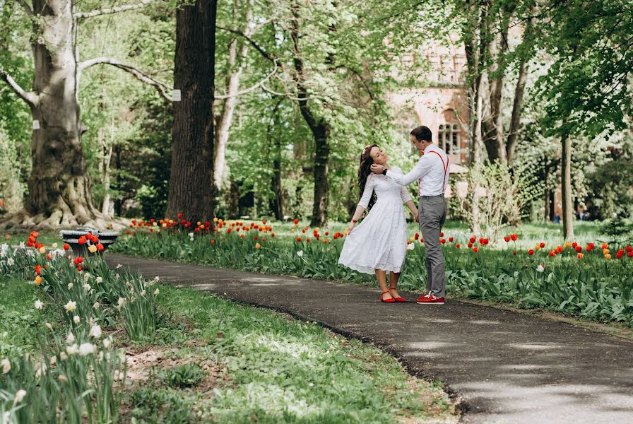 Bryllupsfotograf Alisa Sandulovich (sandulovich). Foto fra maj 1 2018