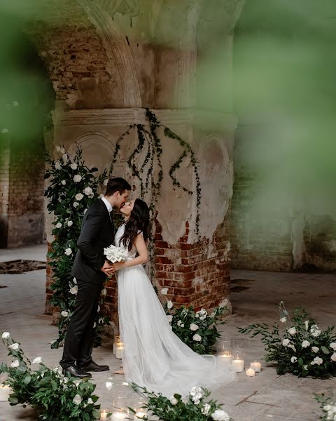 Fotografo di matrimoni Irina Zakharkina (carol). Foto del 10 maggio 2019