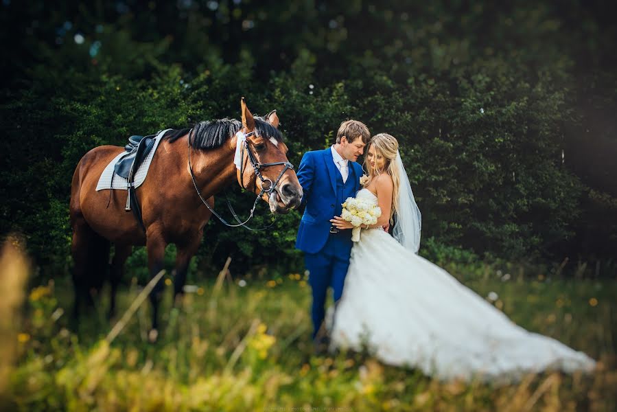 Fotógrafo de casamento Valters Pelns (valtersp). Foto de 9 de julho 2019