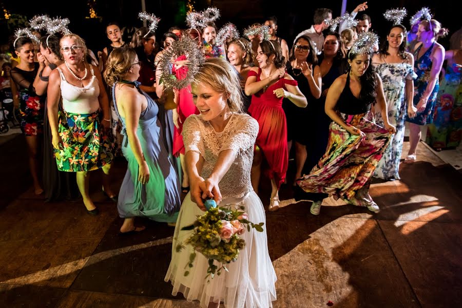 Fotografo di matrimoni Isabelle Hattink (fotobelle). Foto del 5 luglio 2018