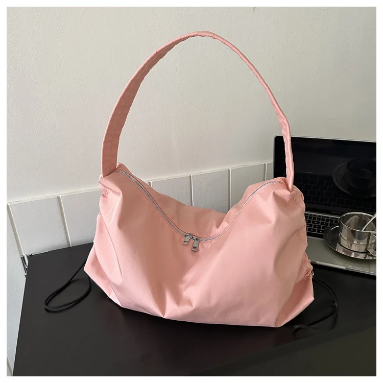 Bolsa Mensageiro Simples Feminina Grande Capacidade Bolsa de Ombro Casual Perfeita para o Dia a Dia Espaçosa e Versátil Ideal para Faculdade ou Trabalho