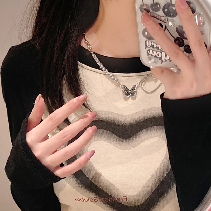 Vlinder hanger ketting voor dames, titanium staal. Zoete, coole sweater ketting. Mode sieraad, perfect cadeau voor haar. Uniek en elegant design.