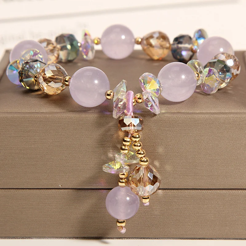 Originele handgemaakte aquamarijn kristallen armband voor dames. Straalt natuurlijke schoonheid uit. Perfect voor dagelijks gebruik en speciale gelegenheden.