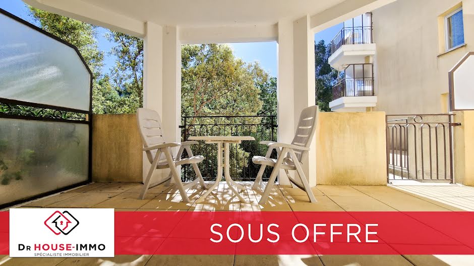 Vente appartement 2 pièces 45.08 m² à Hyeres (83400), 246 750 €