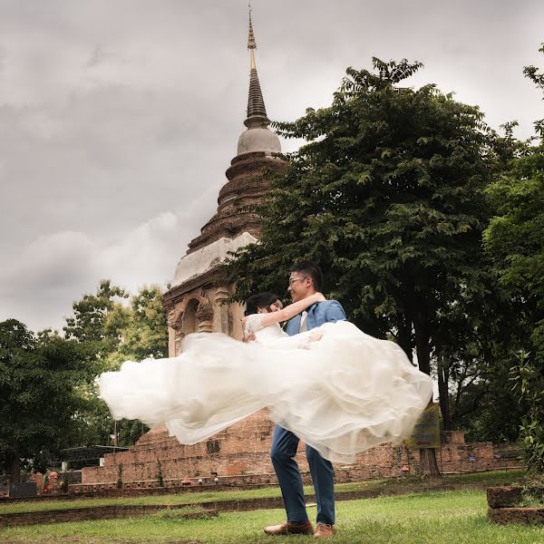 Wedding photographer James De La Cloche (dlcphoto). Photo of 4 October 2017