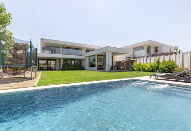 Maison avec jardin et terrasse 6