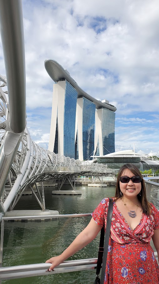 Guide to Visiting Marina Bay Sands, Singapore: Marina Bay Sands and ArtScience Museum with view of Helix Bridge