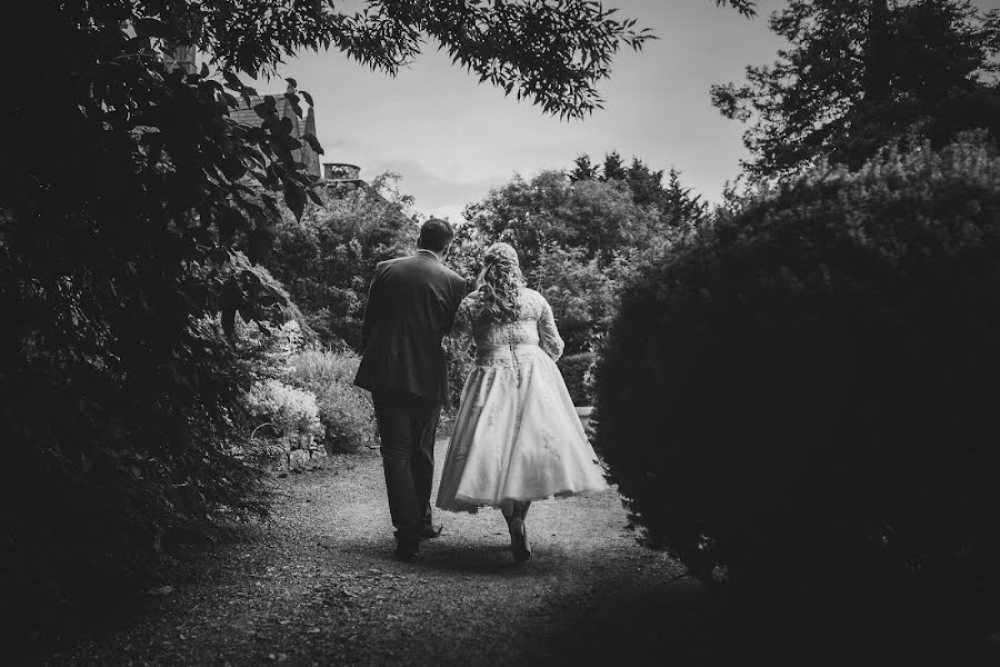 Wedding photographer Joshua Rhys (joshuarhys). Photo of 11 June 2019