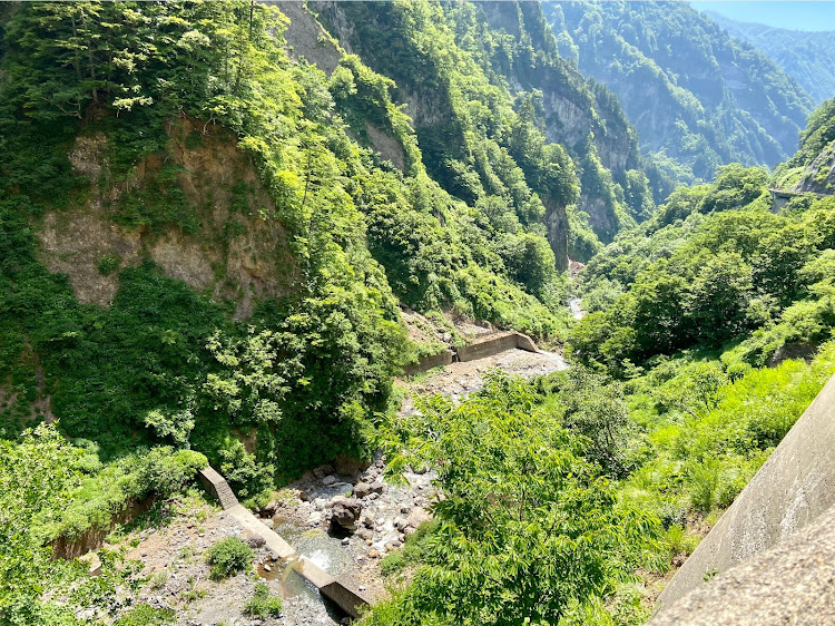 インスパイアの白山白川郷ホワイトロード・ふくべの大滝・ふくべの大滝駐車場・嫁さん連れ回し・走りすぎた…笑に関するカスタム事例の投稿画像6枚目