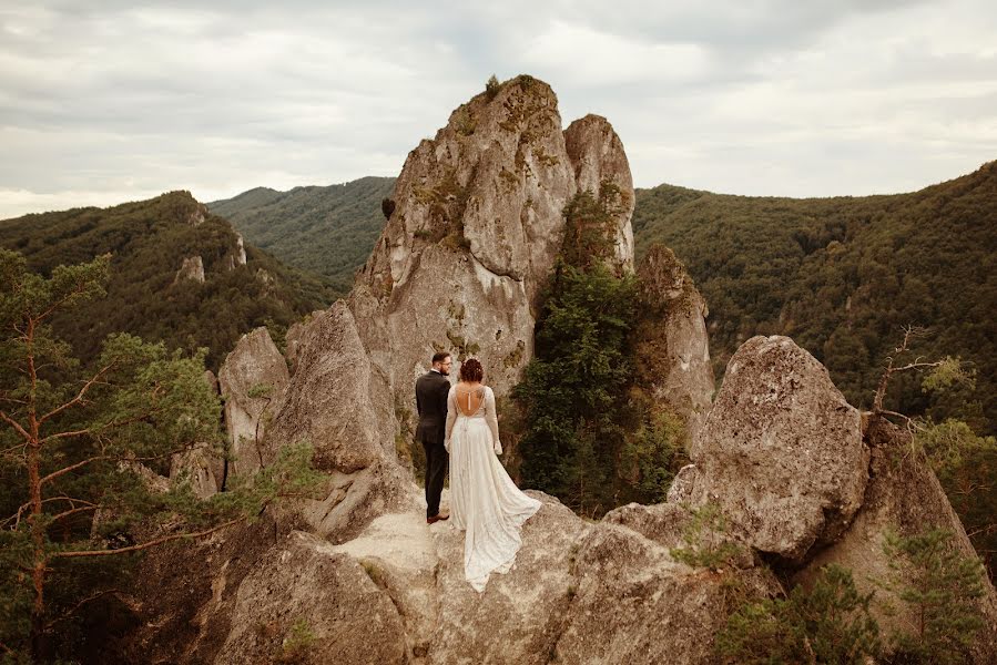 結婚式の写真家Gréta Zubová (laskyplne)。2023 1月5日の写真