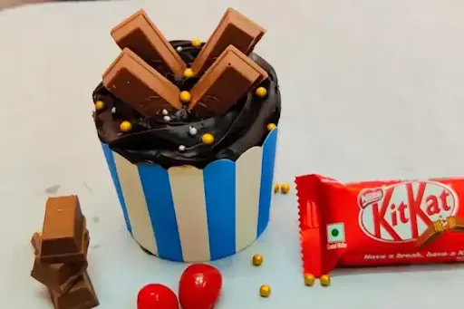 KitKat Cup Cake