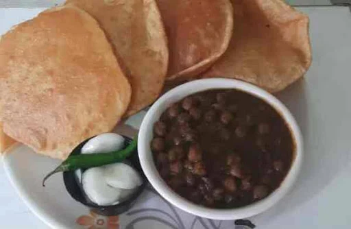 Chole Poori