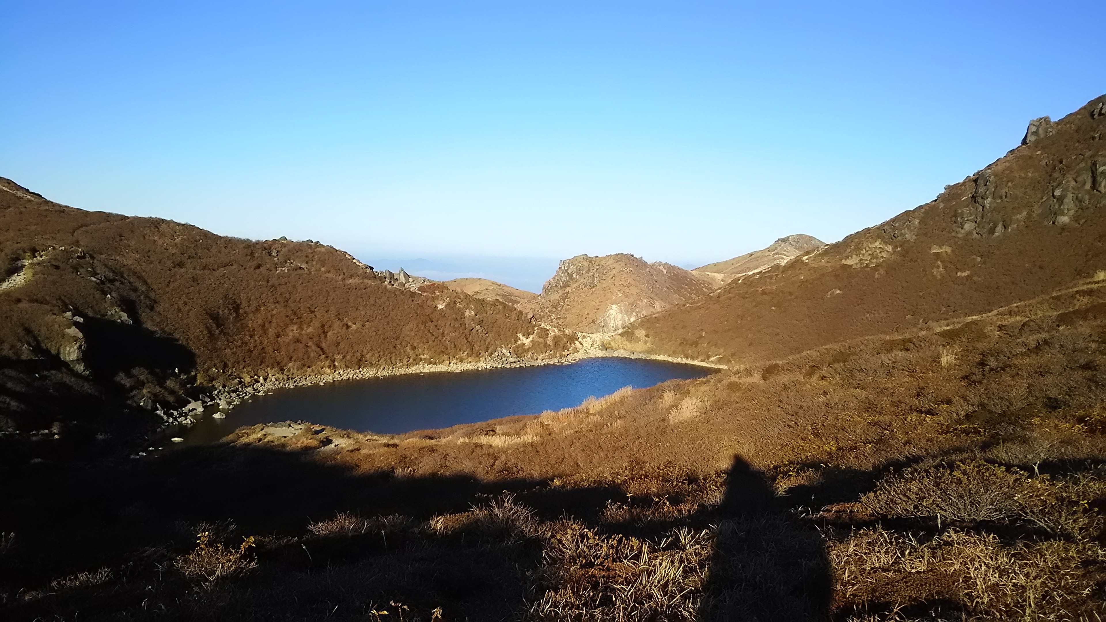 中岳山頂から御池へ向かう