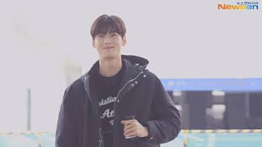 Cha Eun Woo 차은우 Daily on X: Cha Eun Woo from Paris Fashion