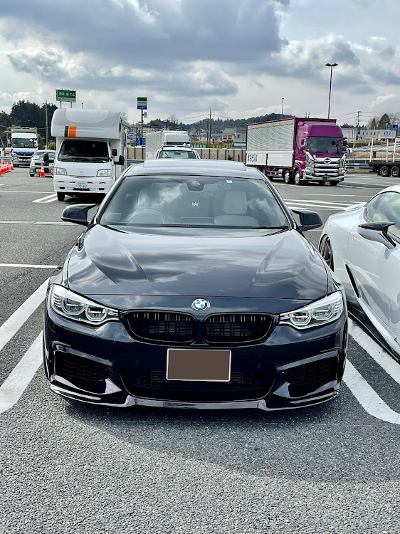 Kachu SLC  さんが投稿した4シリーズ　グランクーペ・大概音やばいっすよ😂・針テラスプチオフに関するカスタム事例の投稿画像1枚目