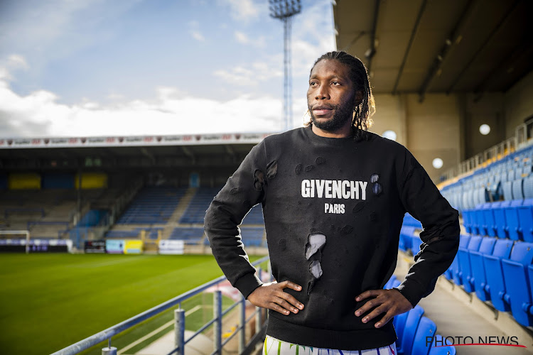 "Ca me fait mal" : Dieumerci Mbokani se confie sur la mauvaise passe d'Anderlecht