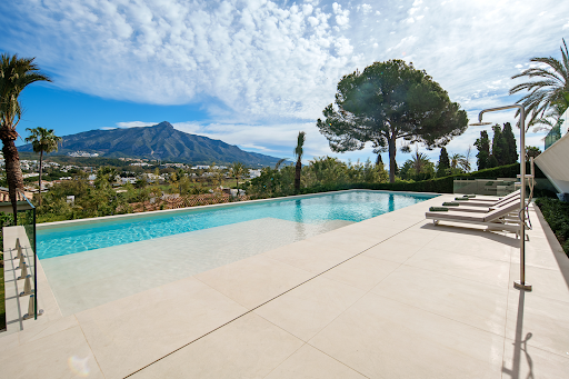 Seaside house with pool and garden 1
