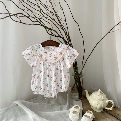 Title 6, Baby Little Fresh Floral Princess Flying Sleeve...