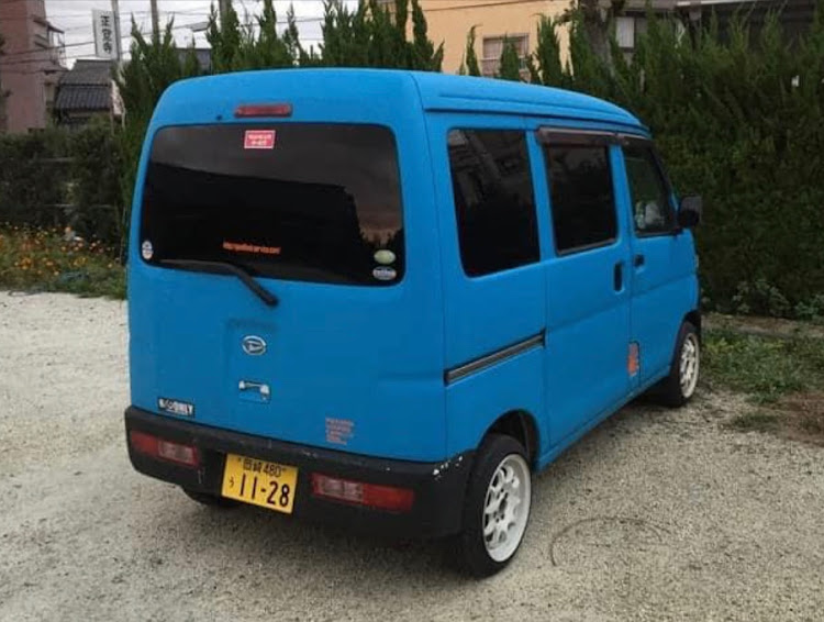 ハイゼットバンのDIY・ハイゼットカーゴ・自家塗装 DIYに関するカスタム事例の投稿画像1枚目