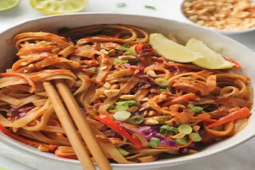 Chicken Pad Thai Noodles