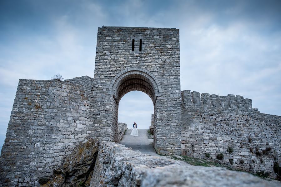 Wedding photographer Adrian Bîrgăuan (birgauanfotofilm). Photo of 9 February 2019