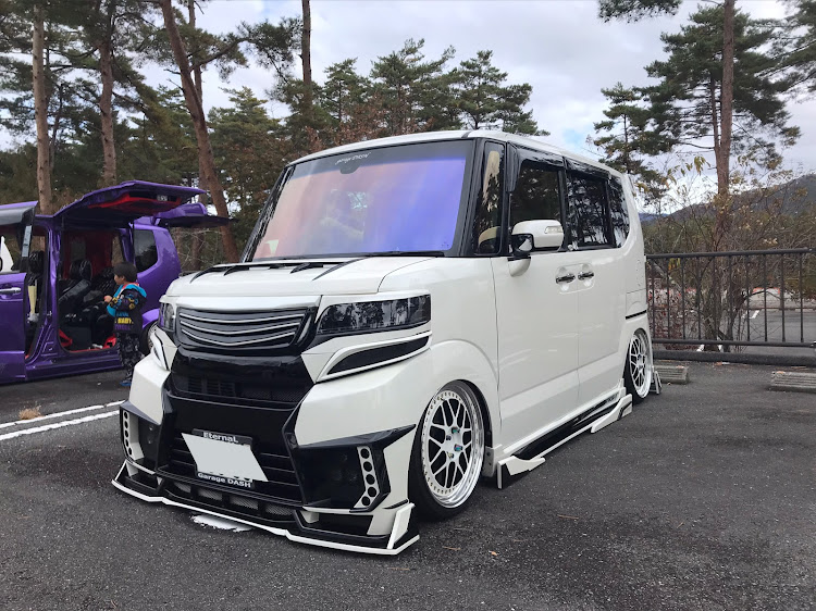 軽自動車好きさんが投稿したN-BOX custom・富士山パーキング・オフ会・akiさんに関するカスタム事例の投稿画像2枚目