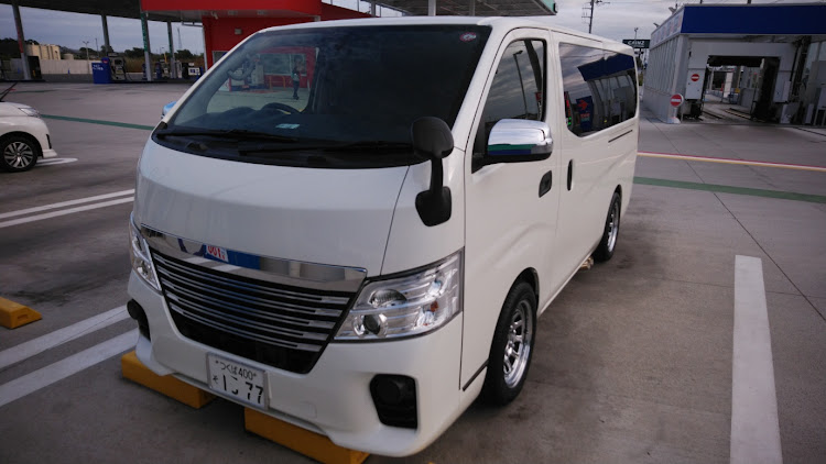 NV350キャラバンのマフラー交換・洗車に関するカスタム事例の投稿画像1枚目