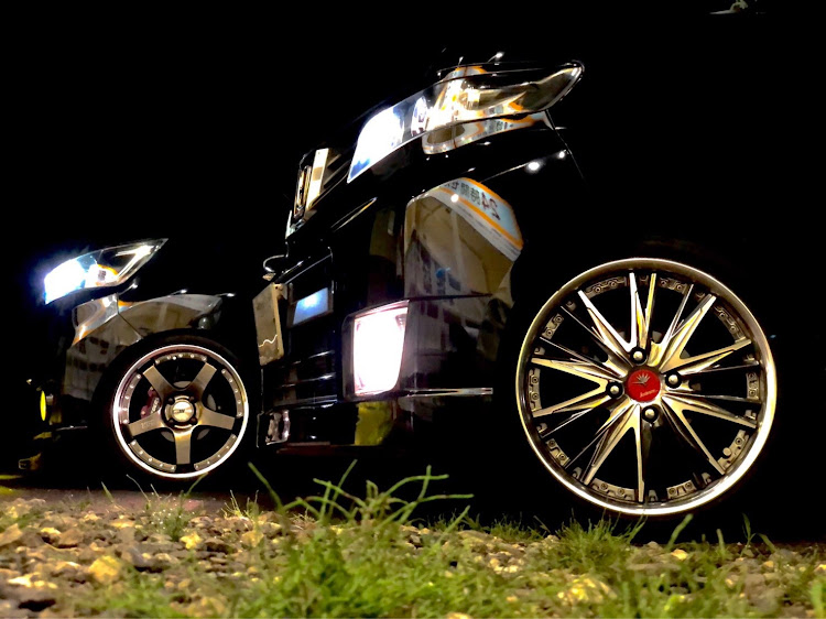 タントカスタムの左斜め前写真展・LA600S・mh34sスティングレー・RC1オデッセイ・過去車に関するカスタム事例の投稿画像4枚目