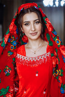 Fotógrafo de casamento Nursial Asilov (nursial). Foto de 2 de março 2023