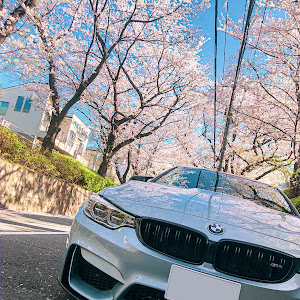 M4 クーペ F82