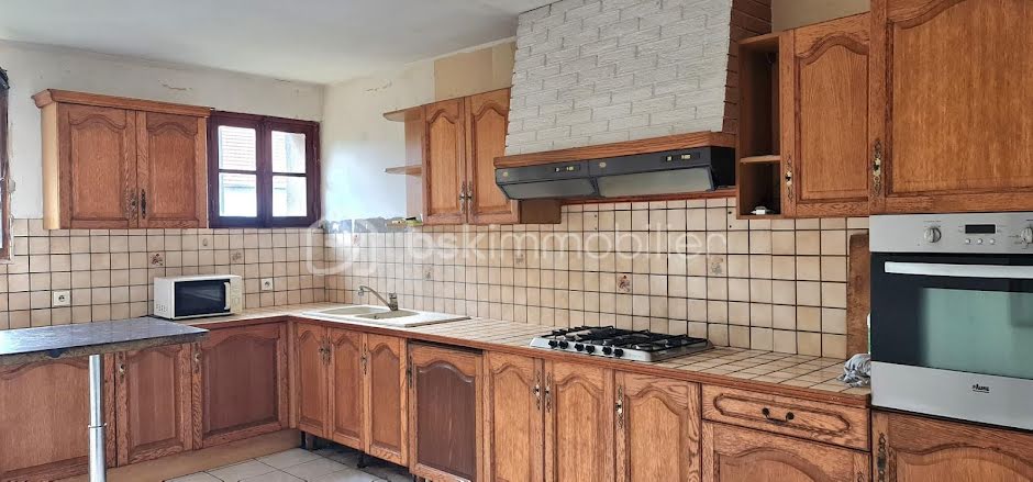 Vente maison 8 pièces 216 m² à Trugny (21250), 115 000 €