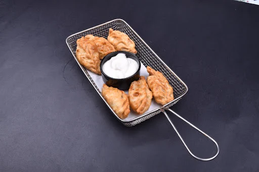 Chicken Momos (6 Pcs)