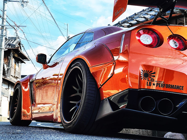 NISSAN GT-RのLibertyWalk・リバティーウォーク・GT-R・R35に関するカスタム事例の投稿画像1枚目