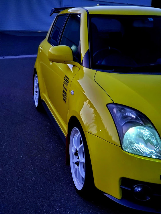 スイフトスポーツのneed for swift・JD HATCHBACKS'・カメ活・CTのみなさんに感謝・世界平和を願いますに関するカスタム事例の投稿画像3枚目