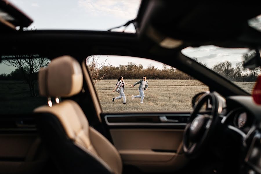 Fotografo di matrimoni Vladimir Lesnikov (lesnikov). Foto del 5 maggio 2022