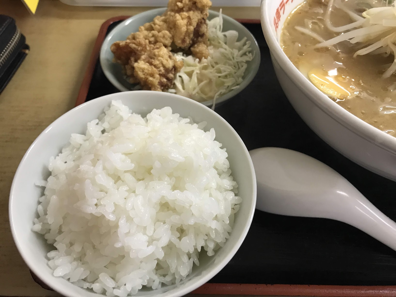 ラーメン定食Bライスと唐揚げ