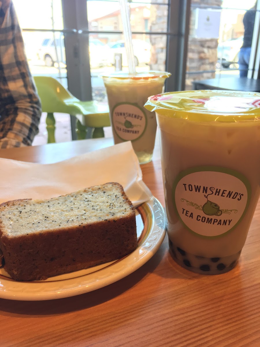 Bubble tea and gf banana bread