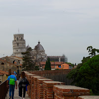 Strada per la piazza dei miracoli di Fede