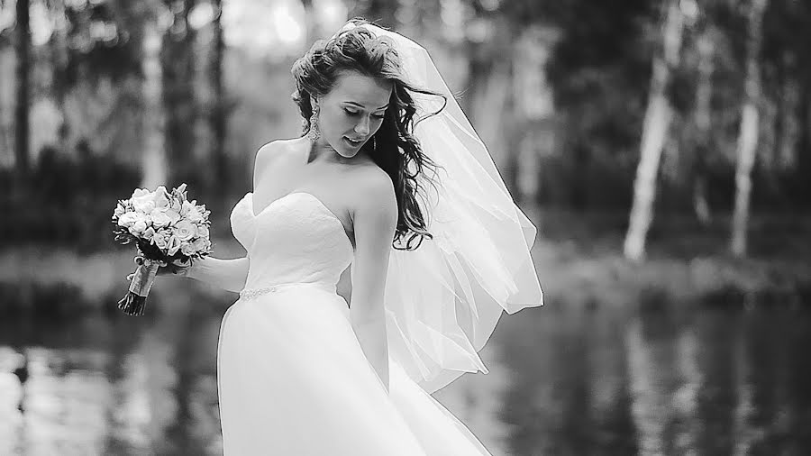 Wedding photographer Pavel Lyutov (kocmoc). Photo of 14 September 2018