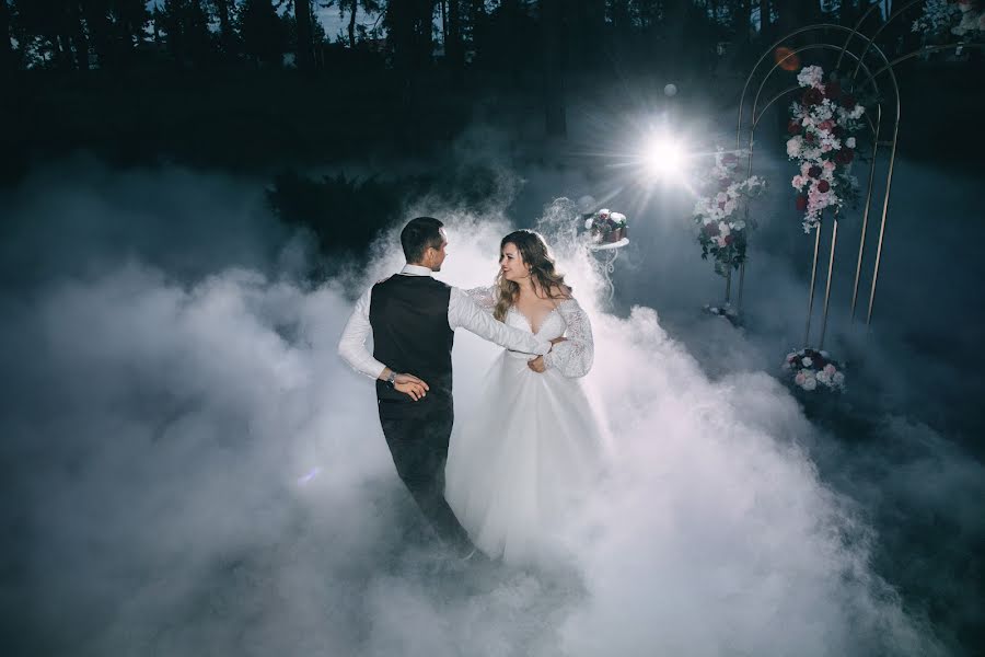 Photographe de mariage Tolya Sarkan (sarkan). Photo du 7 septembre 2023