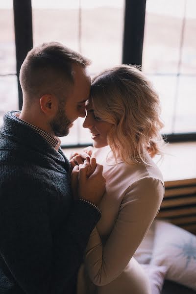 Fotografo di matrimoni Natalya Myndro (myndro). Foto del 25 novembre 2017