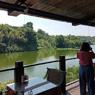 綠光水岸咖啡簡餐