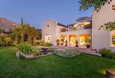 House with garden and terrace 2